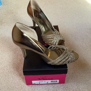 Bronze sandals Touch of Nina